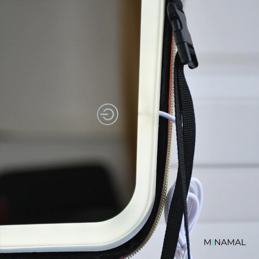Lumé - LED Makeup & Cosmetic Bag - sminktáska világítással